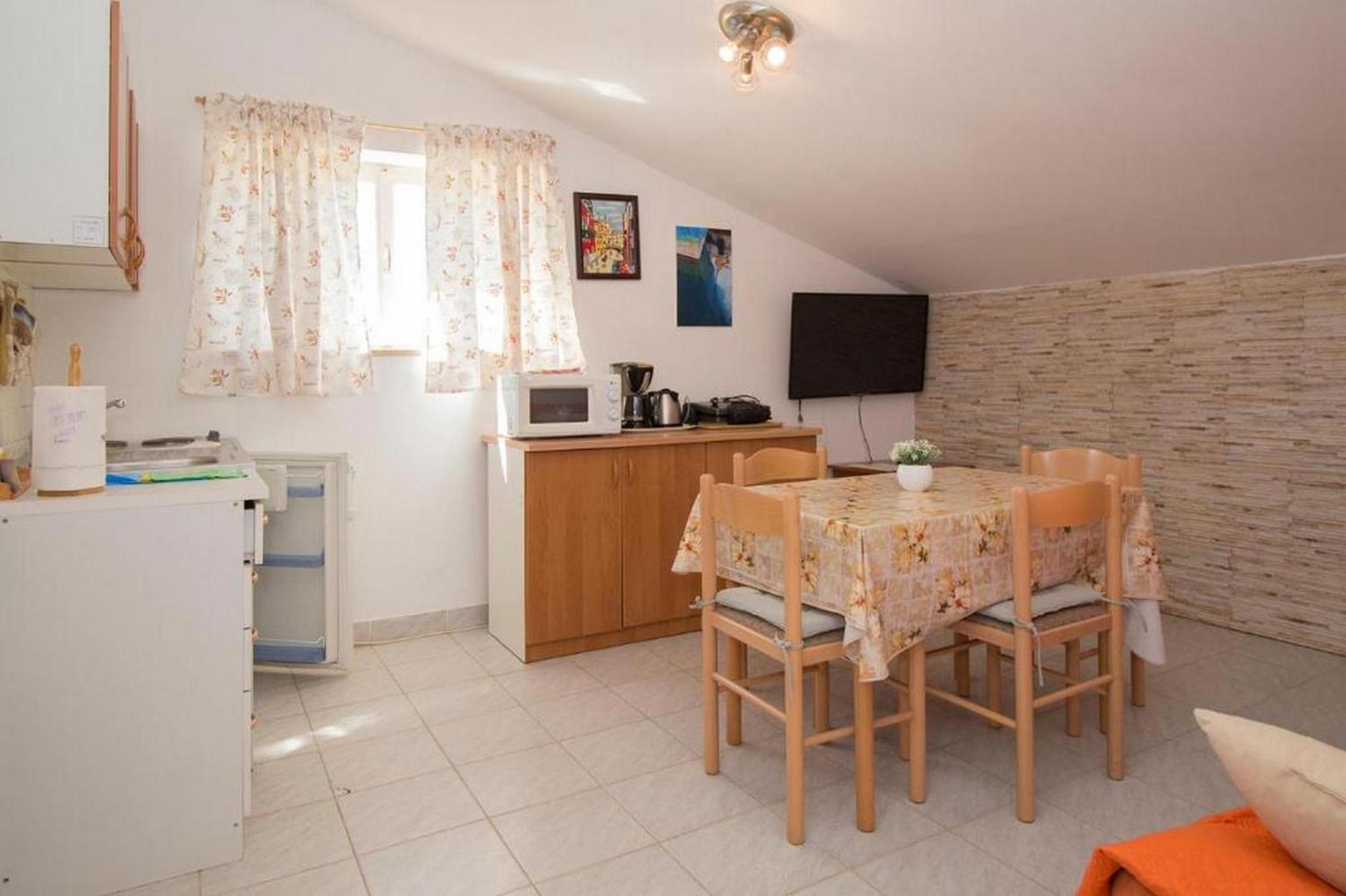 Rooms And Apartments Palma B&B Medulin Exterior photo